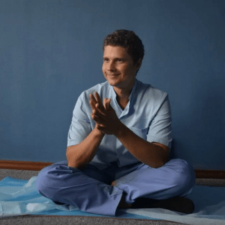 [Игорь Атрощенко] Моделирующий самомассаж бёдер (2021)