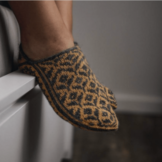 [Ольга Майская] Следки "slippers_may_clover" [olga_mayskay] (2022)