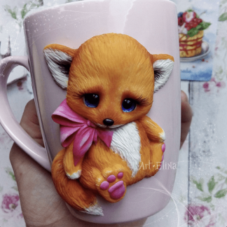 [art_elina_][Элина Авчухова] Лисичка с бантиком, декор на кружке (2022)